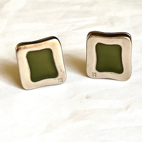 GIVENCHY Vintage Brushed SilverTone Green Resin Clip Earrings - Picture 5 of 11